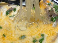 -津津老鸭粉丝馆(正东路店)