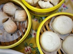 奶黄流沙包-芳姨广东砂锅粥(张庄路店)
