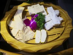 豆腐四拼-老诚一锅羊蝎子(黄寺大街店)
