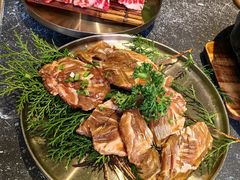 -草家酱蟹炭火烤肉店(珲春南路二店)