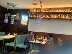 -阿瓦山寨·湘菜现炒·剁椒鱼头王(咸阳总店)