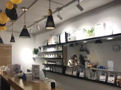 -EMILY艾枚莉美甲美睫·美颜·现磨咖啡