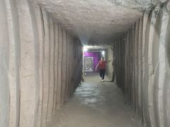 -伍山海滨石窟