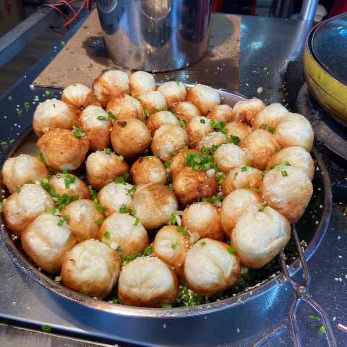 阿宝生煎包(湖北大学后街店)-"之前在万松园看队伍太长就没有排,现在