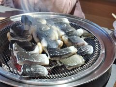 -围炉肉舍•炭烤活鳗•丹东海鲜烤肉(步行街店)