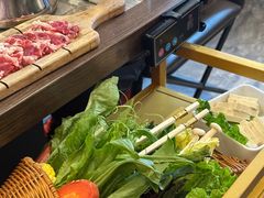 -野山舂·贵州现舂酸汤牛肉(民生路店)