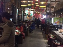 大堂-吴越荣记·苏州菜·松鼠桂鱼(斜塘老街店)
