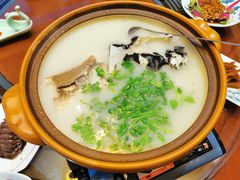 鱼头汤-千岛湖品鱼馆(钓鱼岛店)