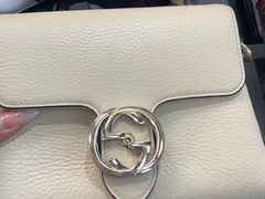 -小飞侠奢侈品回收 寄卖 养护(宝山宝龙广场店)