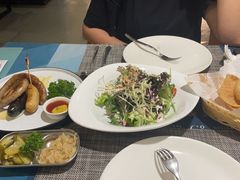 -又见马甲M8融合西餐厅(体育中心店)