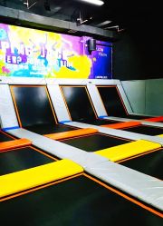 -蹦贝运动中心·蹦床·攀岩·闯关(龙岗店)