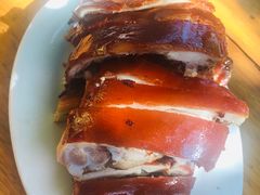 -黄记四更烤乳猪店