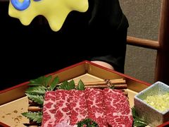-铭牛烧肉·和牛海鲜自助(高新月牙湖店)