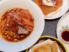 -蝴蝶里·粤菜·点心(滨江龙湖店)