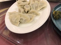西葫芦鸡蛋水饺-漠河金马饭店-餐厅