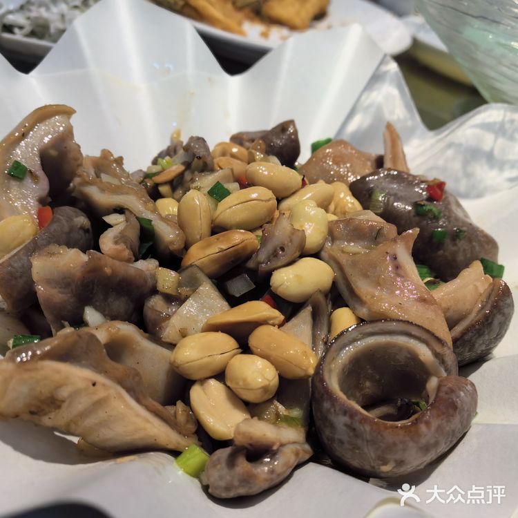 佛山联邦酒楼鱼生可真是一绝！传承了顺德老味道