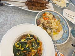 -汗腾格里·风味餐厅(新疆驻京办店)