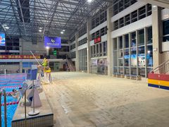 -奥冠体育华师附中恒温游泳馆