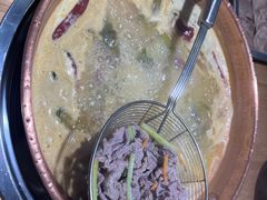 -洱火云南酸菜牛肉火锅(石景山当代商城店)