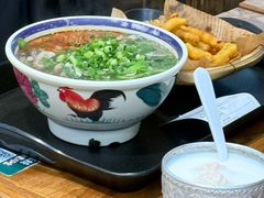 -云阿蛮云南生烫牛肉米线(奉贤路店)