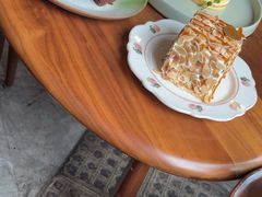 -半勺舒舒生日蛋糕店