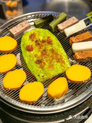 哇！都过来看！朋友都给我都烤了些啥！