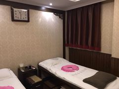 包房-若石足道SPA 连锁(丹东街店)