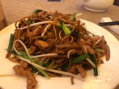 炒本地油面-晋江荣誉国际酒店·港誉茶餐厅