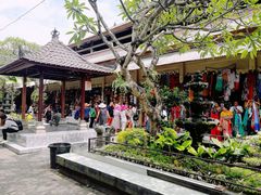 -乌布德传统市场