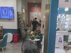 -海馬体照相馆(莘庄维璟印象城店)