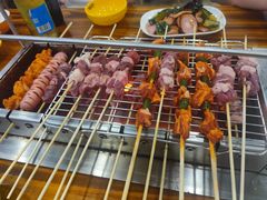 -哈尔滨小酒馆·鲜肉现穿自助烧烤(康新花园店)