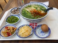 -陇兴楼兰州拉面(西安咸阳国际机场店)