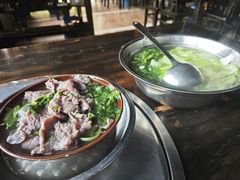 -乐山食古香跷脚牛肉