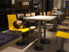 用餐区-麦当劳(军博店)