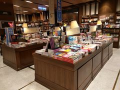 -诚品(信义店)