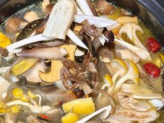 -野菌皇海景野生菌火锅(滨海大道店)