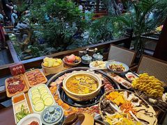 -菌之家·专业纯野生菌火锅·特色炒菌