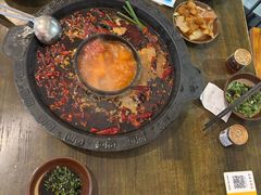 -黄潇洒老火锅(九眼桥宏济巷店)