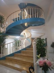 -新蝶变皮肤管理中心