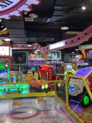 点击看大图 -卡通尼乐园(龙湖六合天街店)