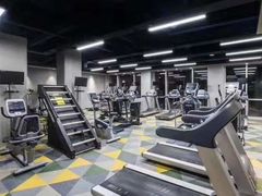 -立峰超越健身中心(先天下店)