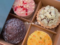 -星巴克(潍坊泰华广场店)