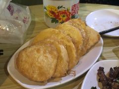 鸡蛋炸馒头-炙热童年·老北京炙子烤肉(南锣鼓巷店)