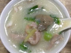 及第粥-银记肠粉店(新港西路店)