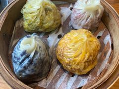 四色纸皮烧卖-鑫震源·苏式大虾生煎(山塘街店)