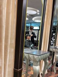 点击看大图 -八佰伴8008星级形象店