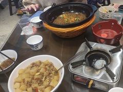 -富正毅三下锅·湘西韵味(天门山索道店)