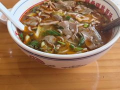 -小椒羊.羊肉粉 龙虾 羊肉串(新地旗舰店)