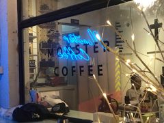-怪兽咖啡 Monster Cafe