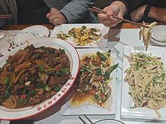 -鲁南仔·滕州炒鸡(经三路店)